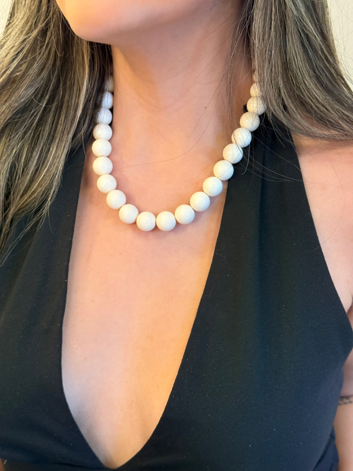 Collar de chicle crema