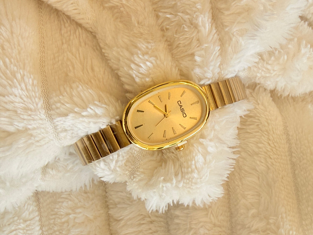 Reloj Casio cara dorada