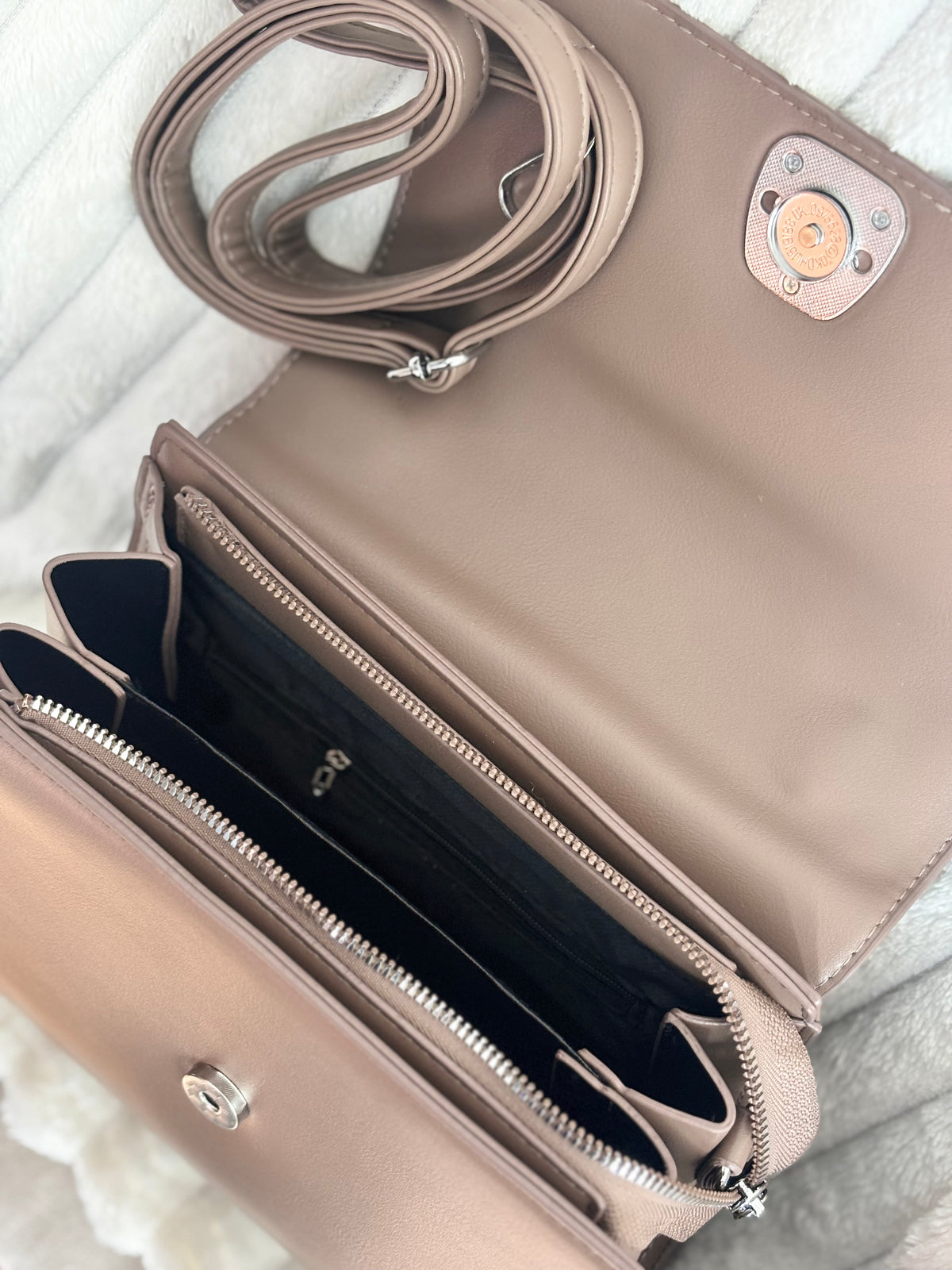 Cartera Noa