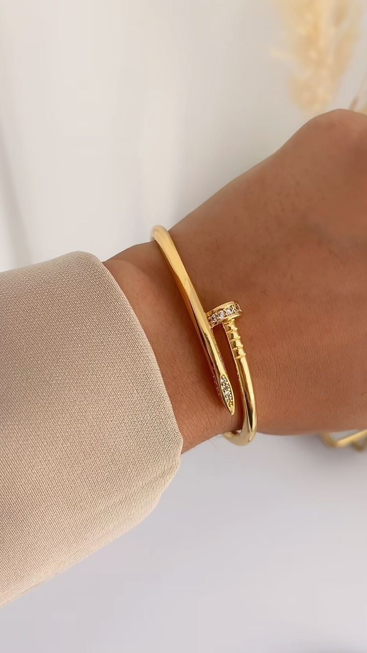 Pulsera clavo con zircones