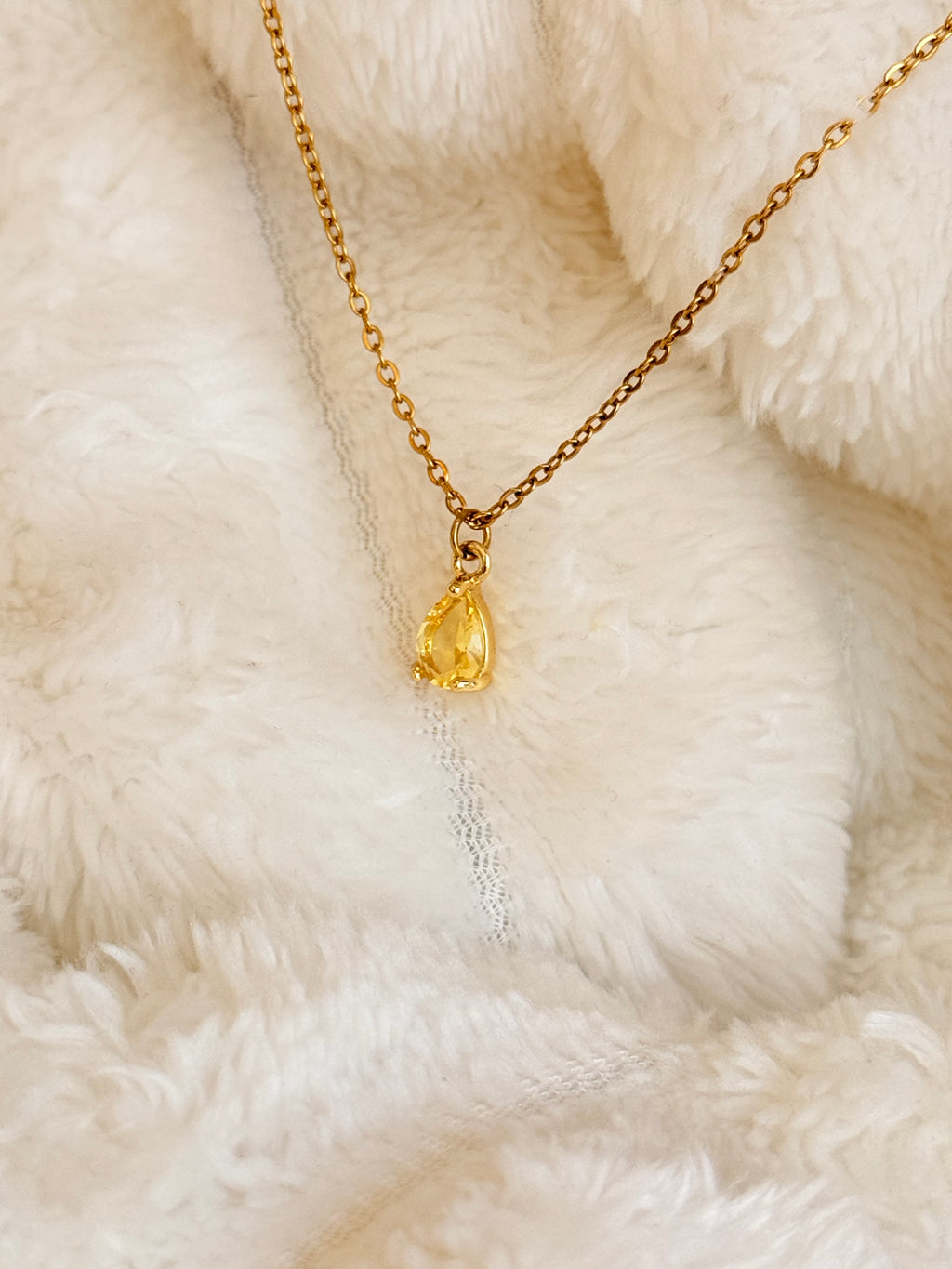 Cadena gota Golden