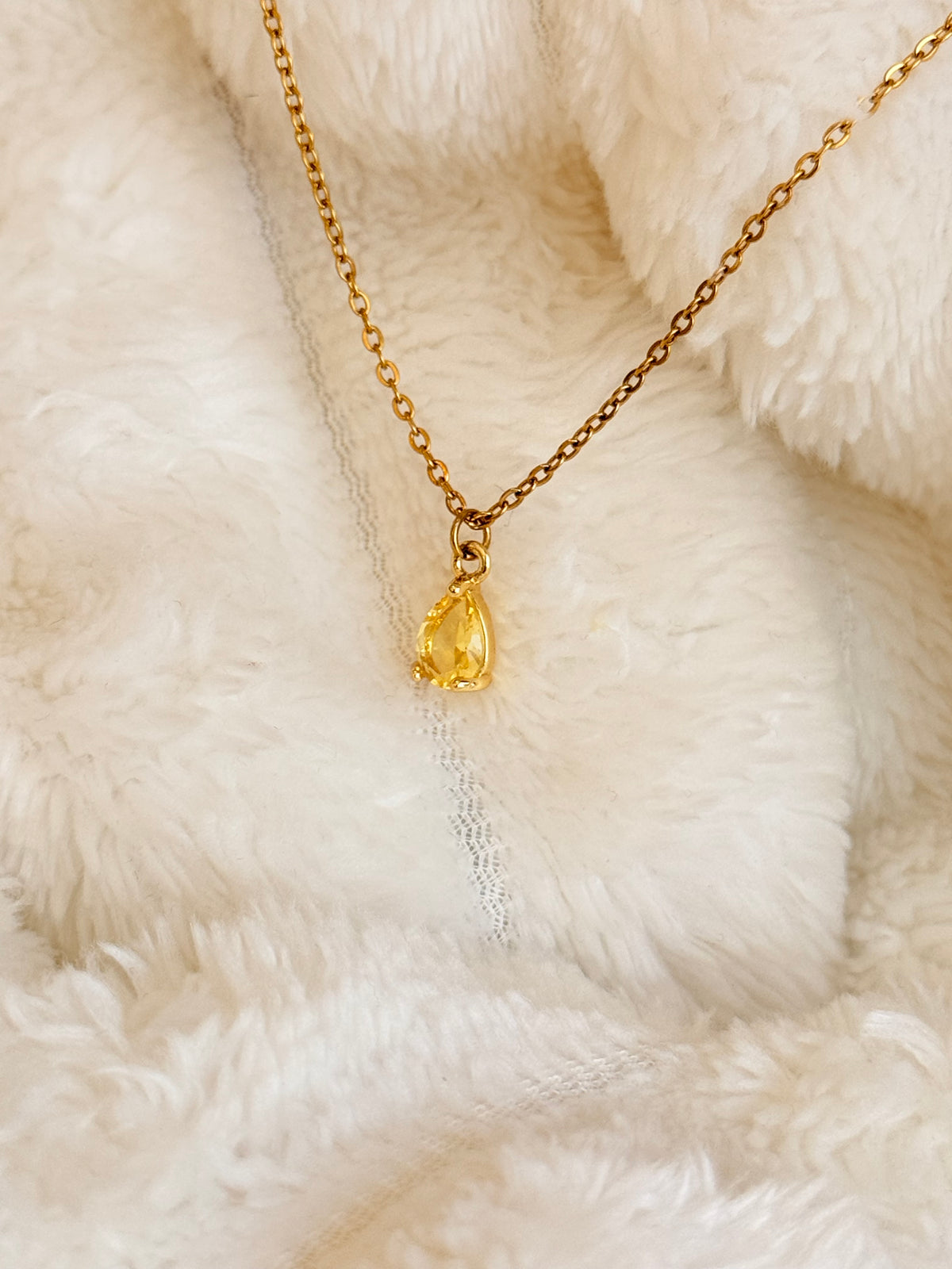 Cadena gota Golden