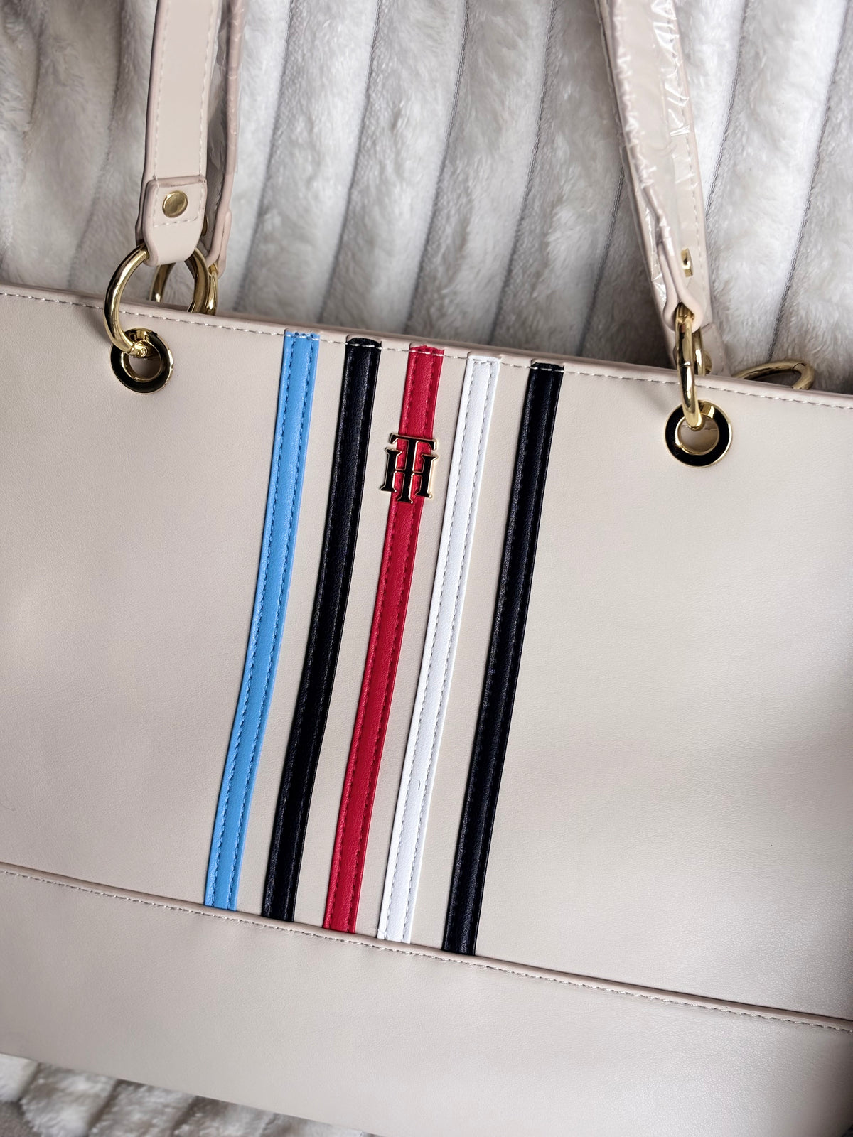 Cartera TH grande