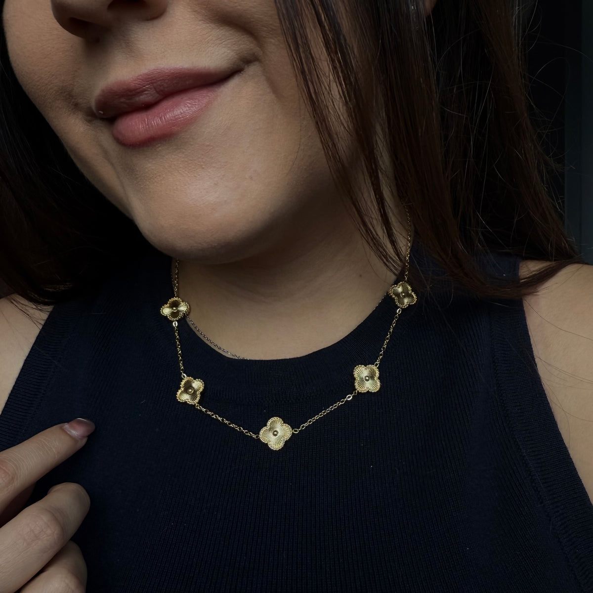 Cadena varios dijes VCA Dorado