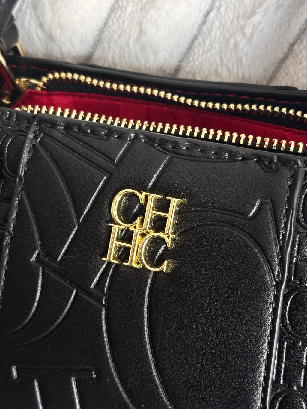 Cartera CH oscura