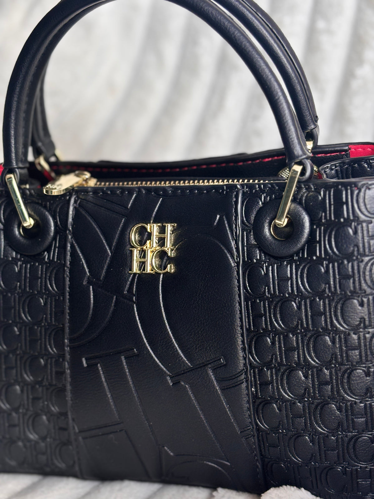 Cartera CH oscura