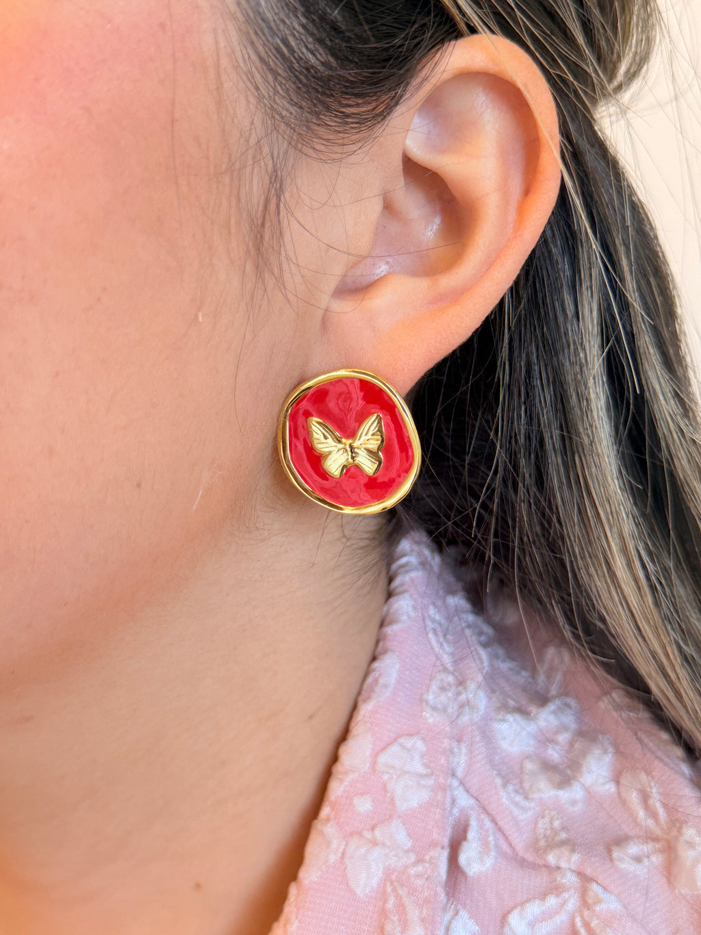 Aretes red