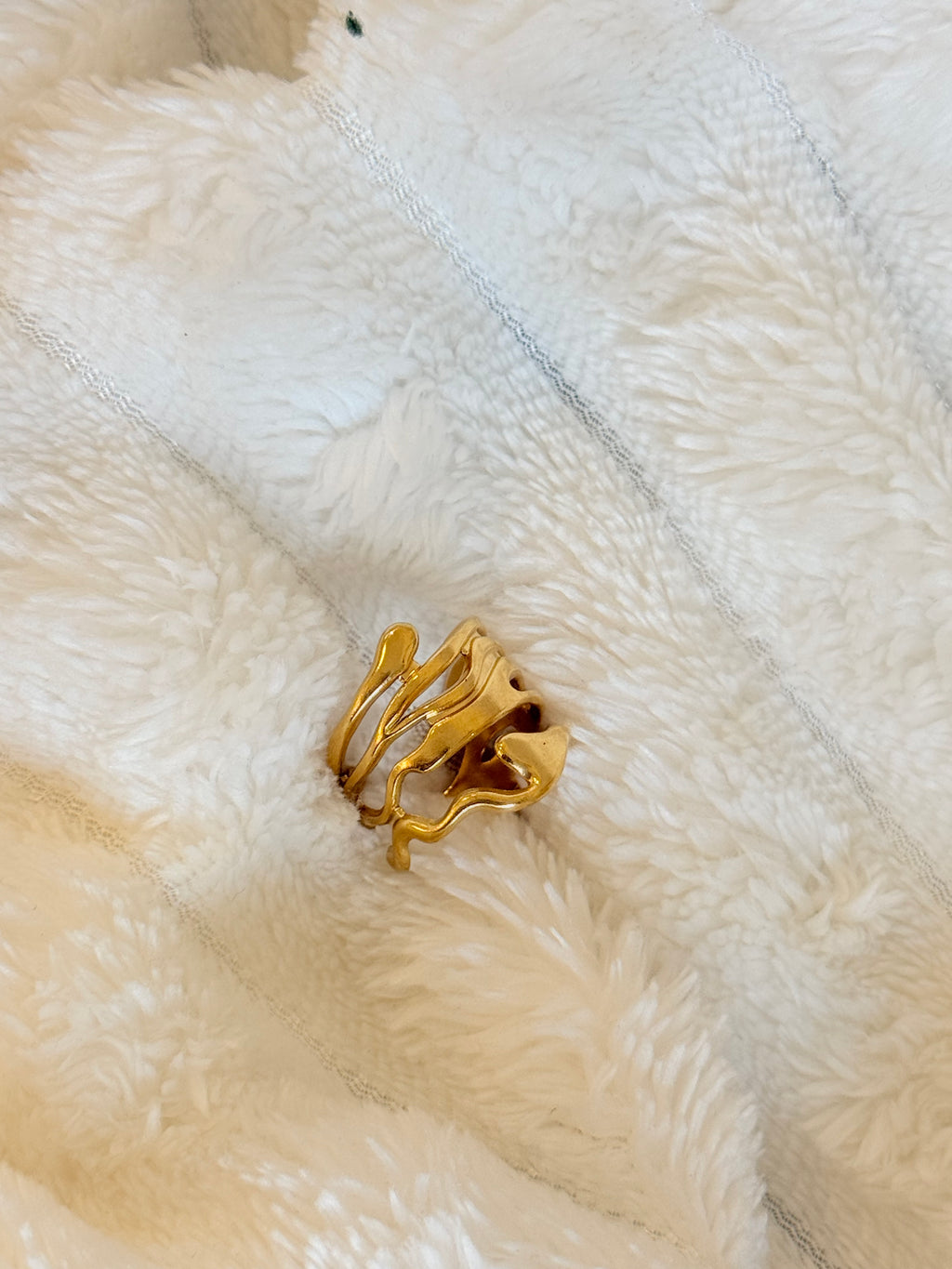 Anillo irregular lineal