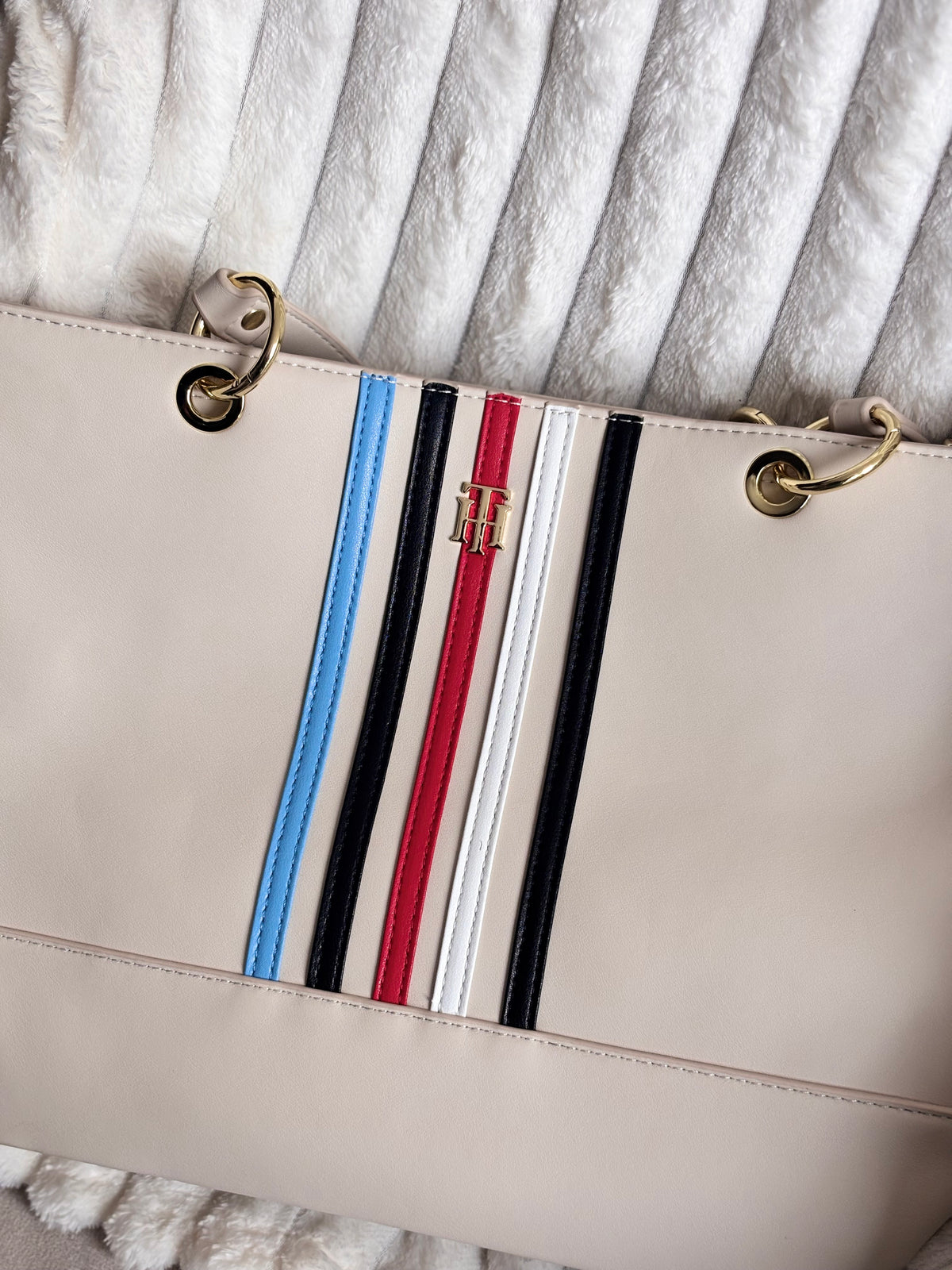 Cartera TH grande